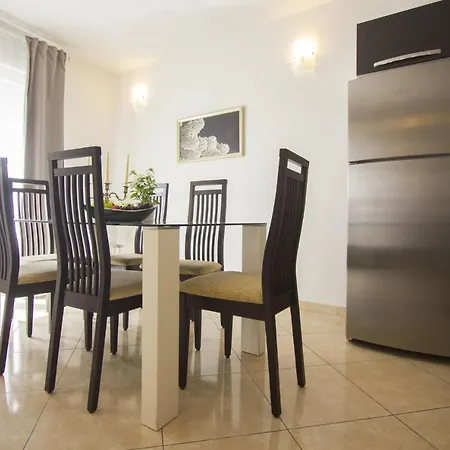 Paradise Daire Trogir